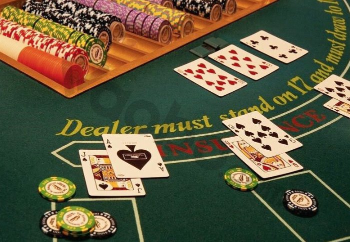 So Sánh Poker Và Blackjack Cực Hot Hiện Nay