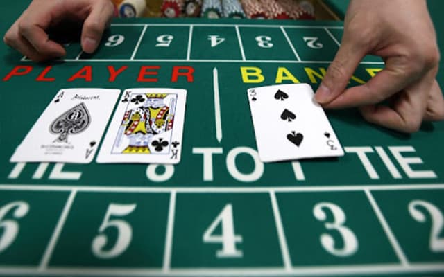 Cách Chơi Baccarat “Siêu Đơn Giản” Cho Người Mới